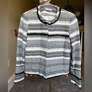 Very elegant and versatile blazer!